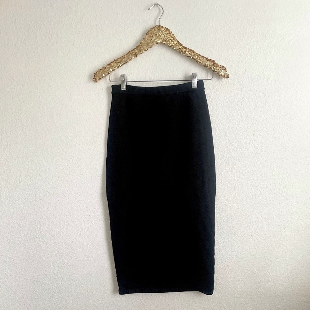 St. John Knit Pencil Skirt - Picture 7 of 8